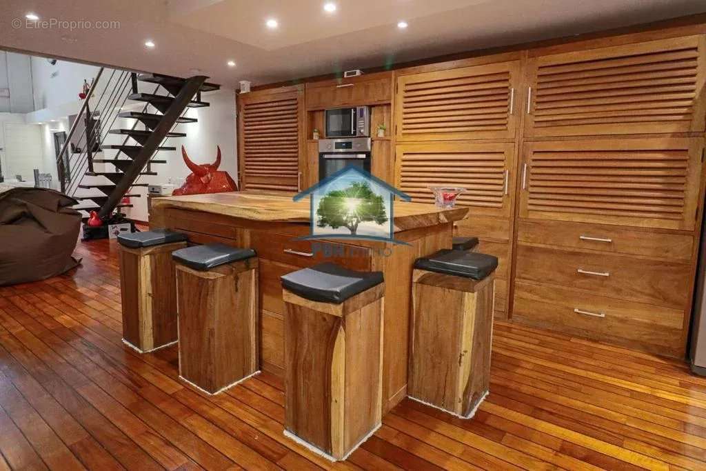 Appartement à MARSEILLE-6E