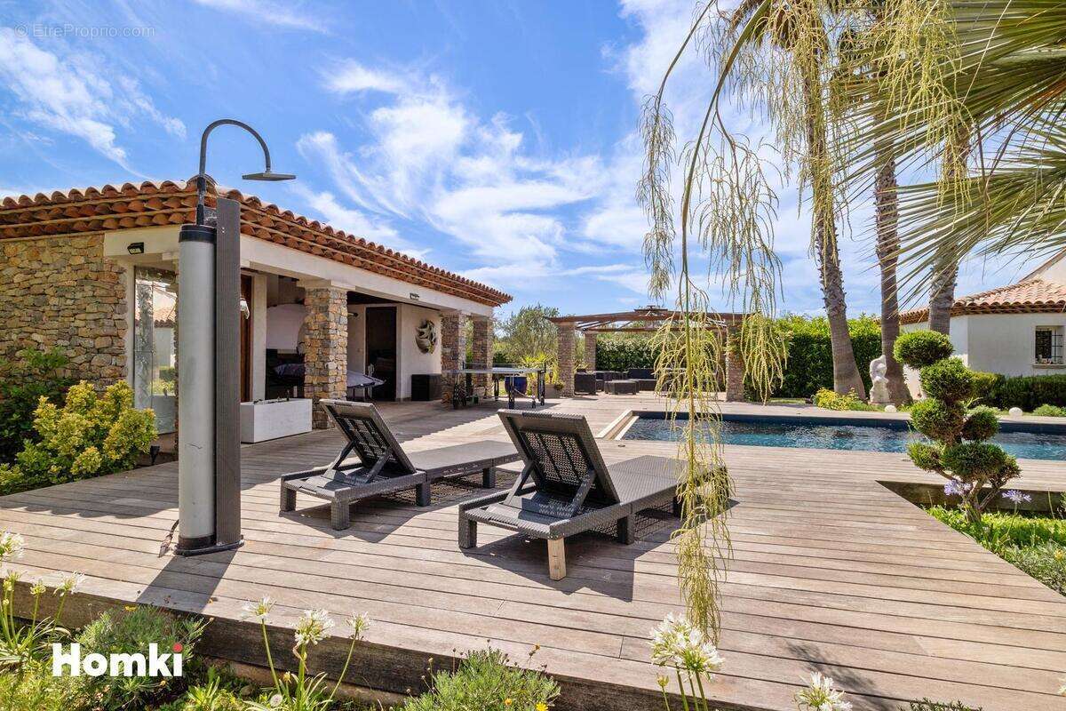 Maison à LE CANNET-DES-MAURES