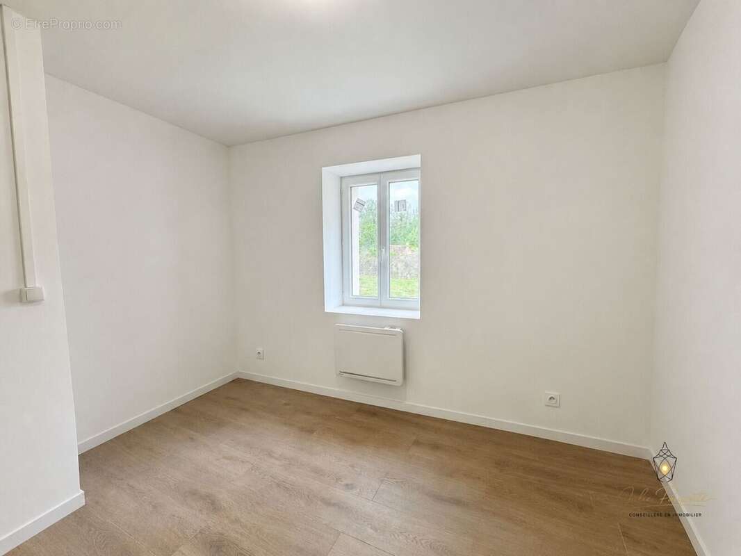 Maison 131 m² à Chateau-Renard  - photo 43