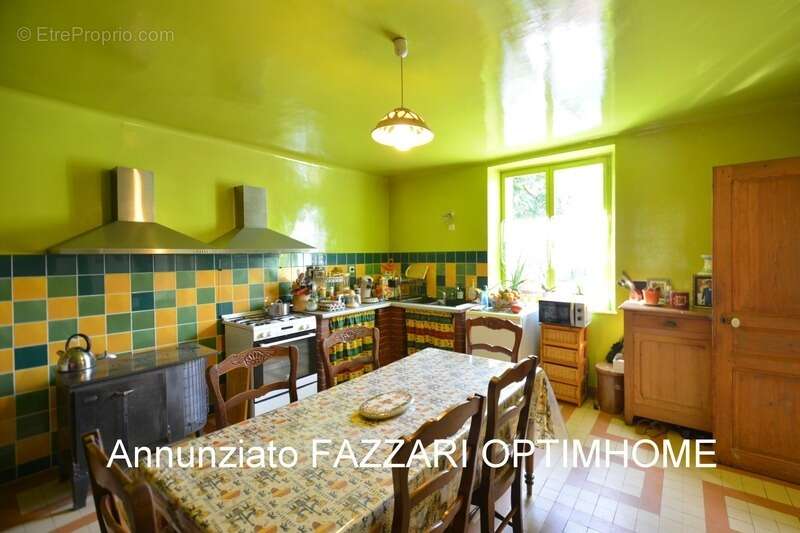 Maison à LUZY-SAINT-MARTIN