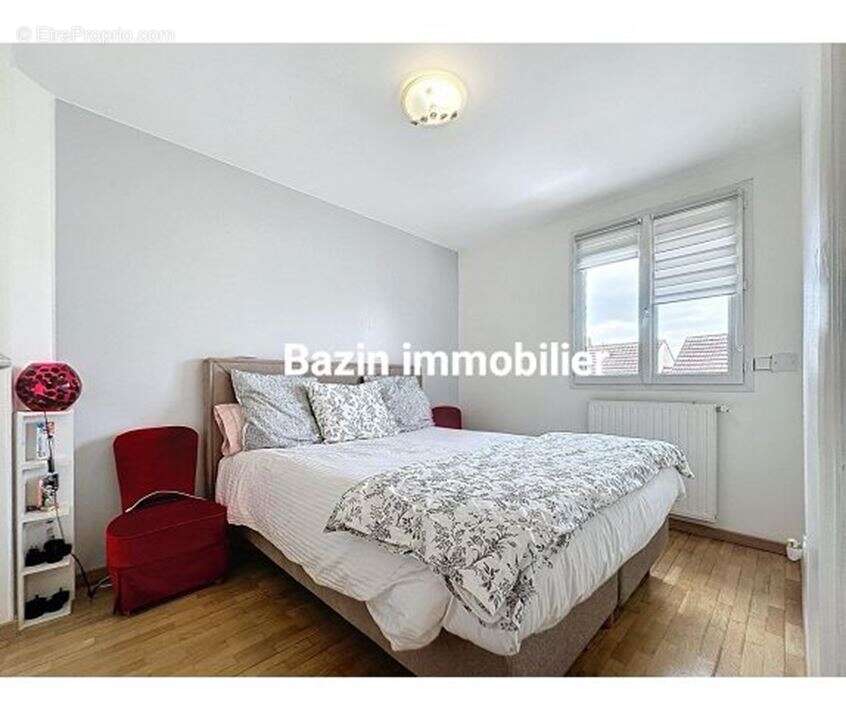 Maison à VIRY-CHATILLON