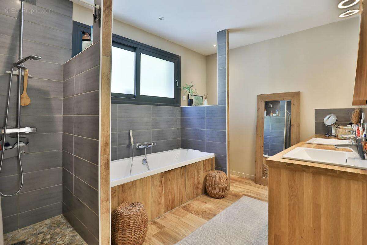 Maison à LEGE-CAP-FERRET