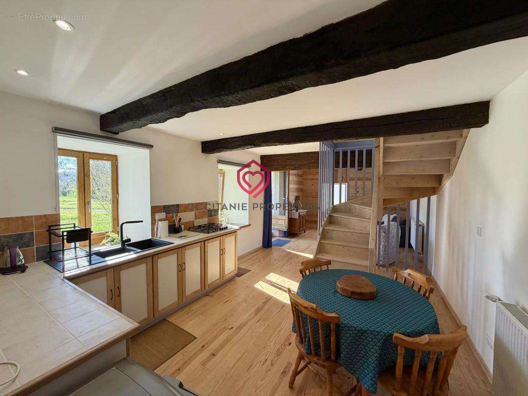 Propriétés de 2 maisons et dépendance - photo 13