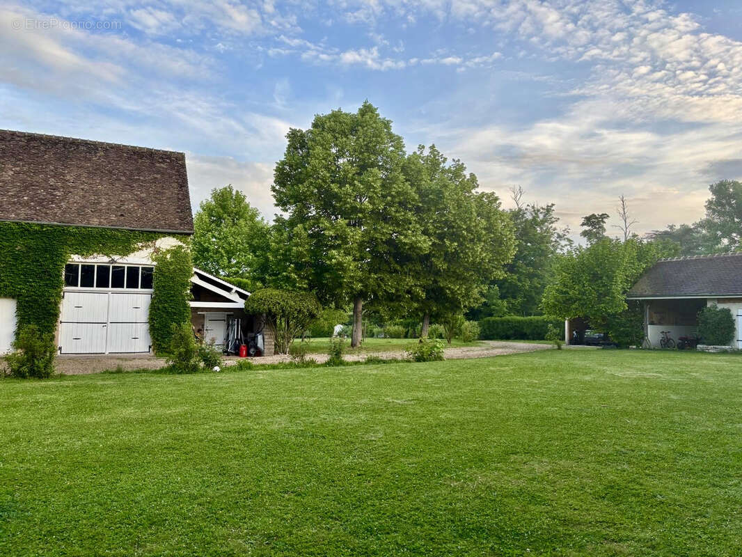 Maison à MEURSANGES