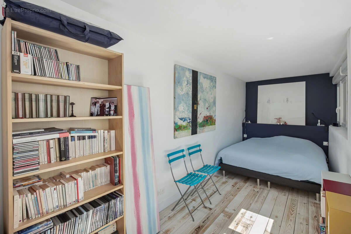 Appartement à PARIS-2E