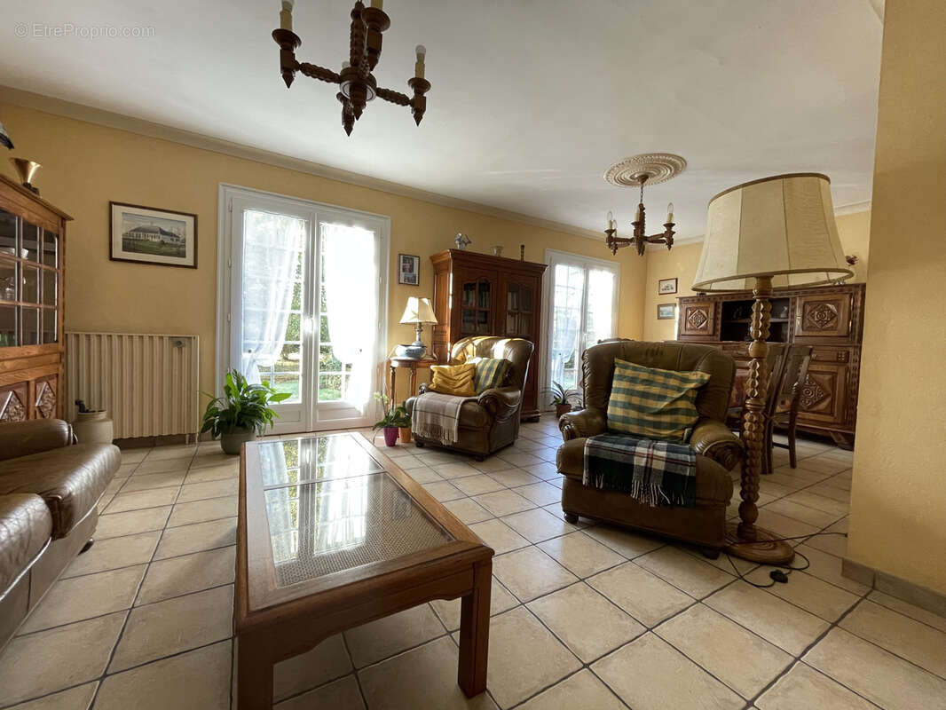 Maison à SAINT-GEREON