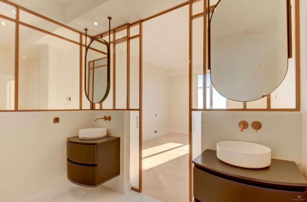 Appartement à BEAULIEU-SUR-MER