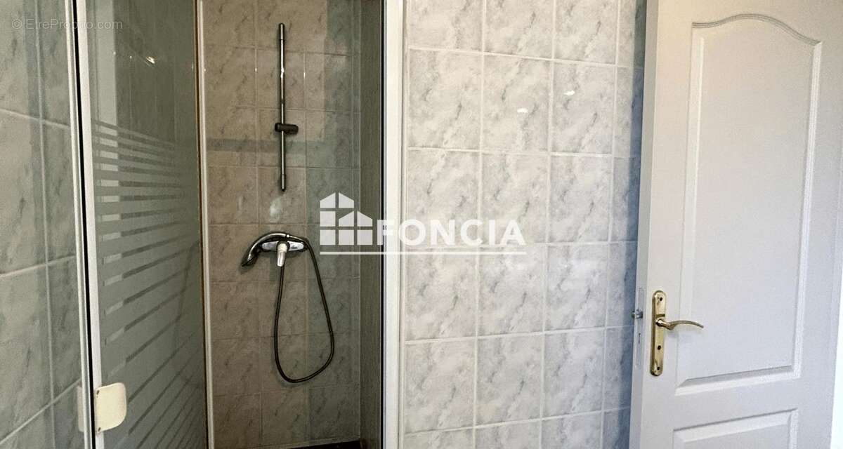 Appartement à PUY-L&#039;EVEQUE