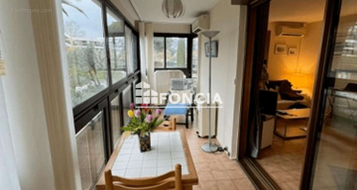 Appartement à MANDELIEU-LA-NAPOULE