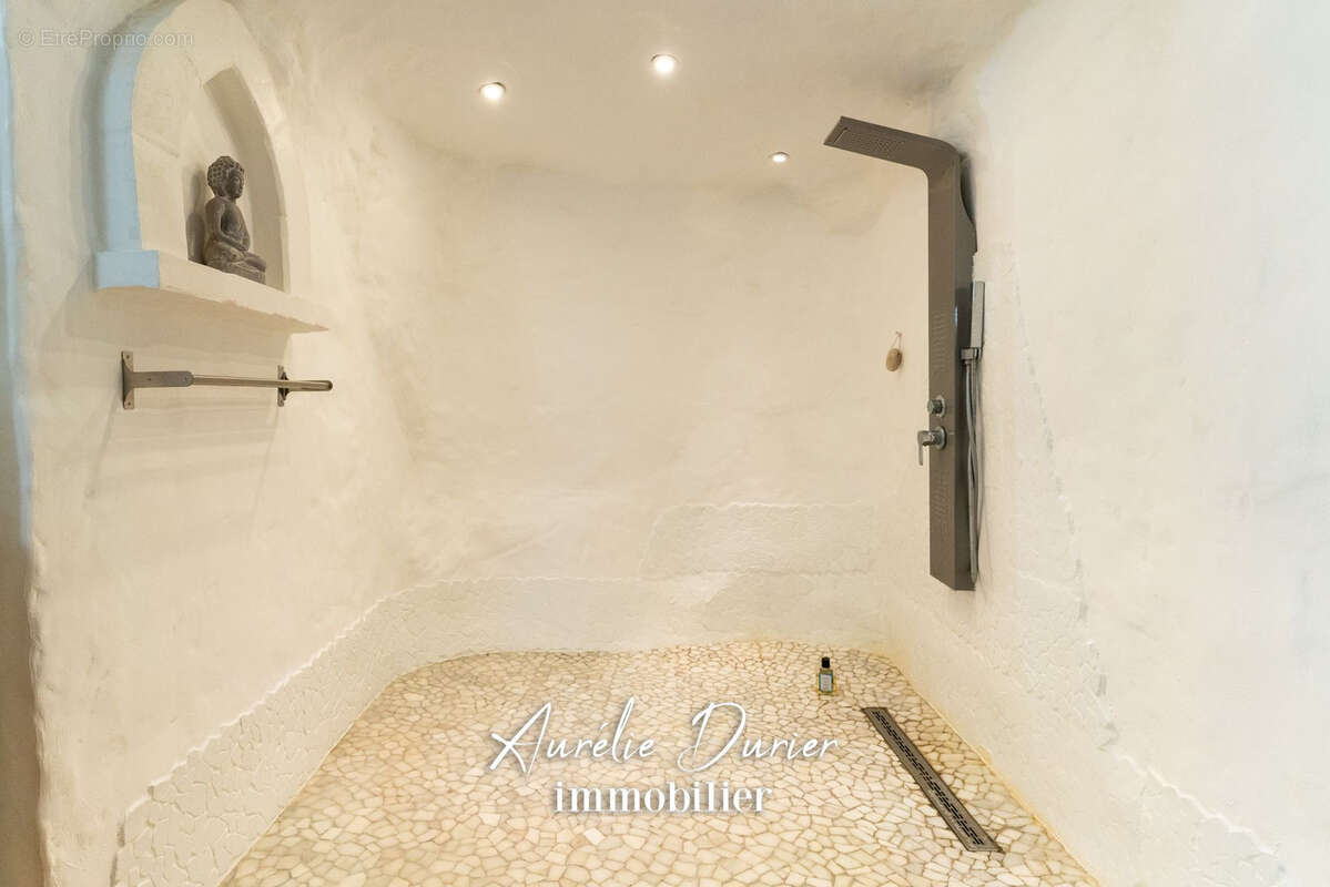 Maison à ROCHECORBON