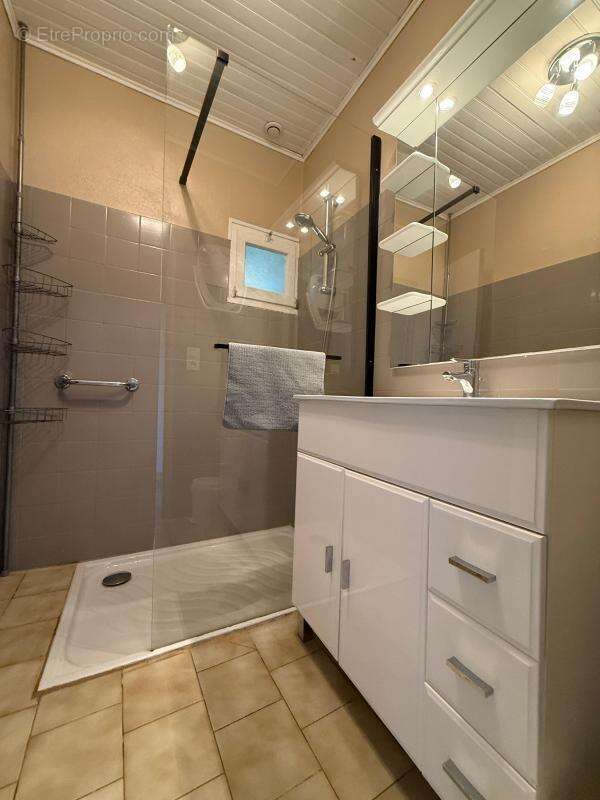 Maison à SAINT-ALBAN-AURIOLLES