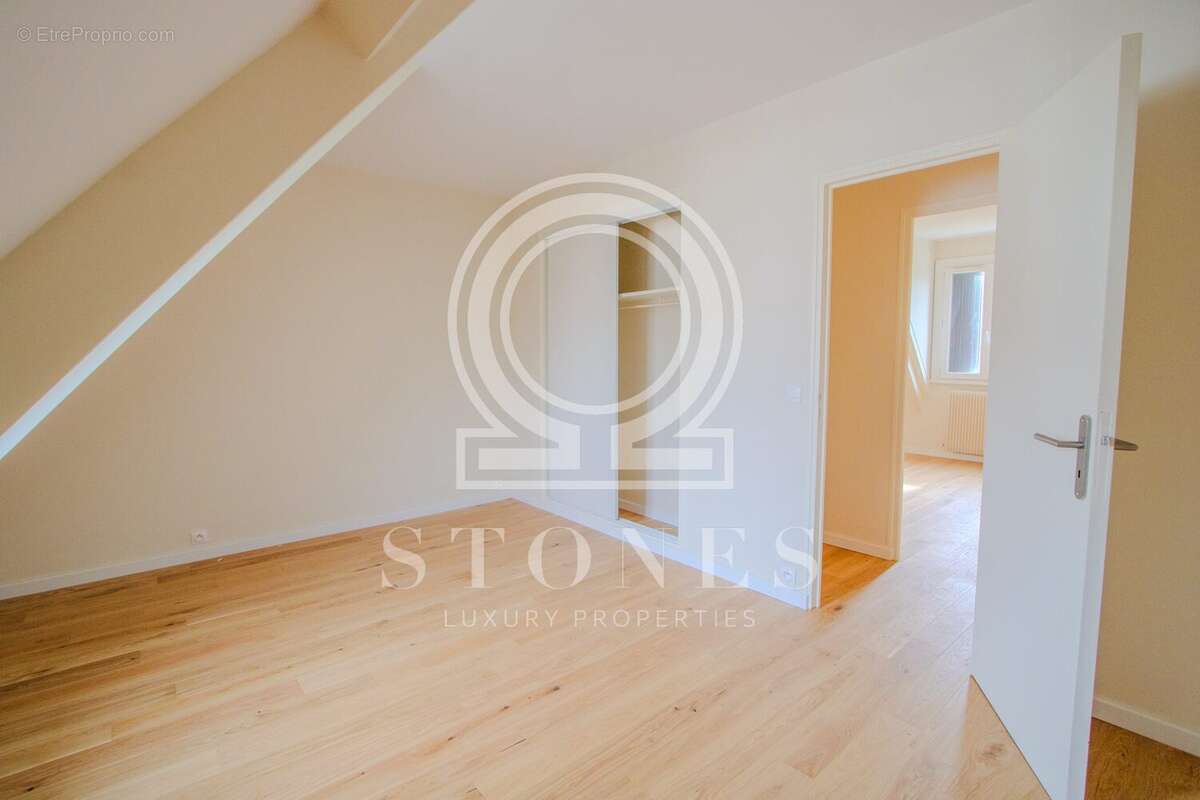 Maison 158 m² à Marly-Le-Roi  - photo 7