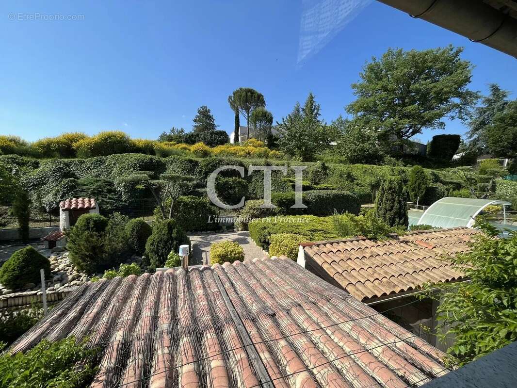 Maison à VAISON-LA-ROMAINE