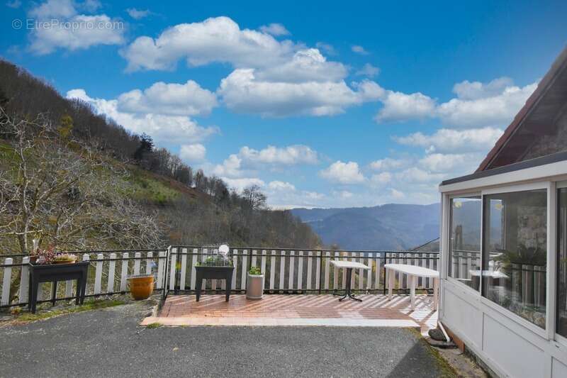 Maison à ROCHEPAULE