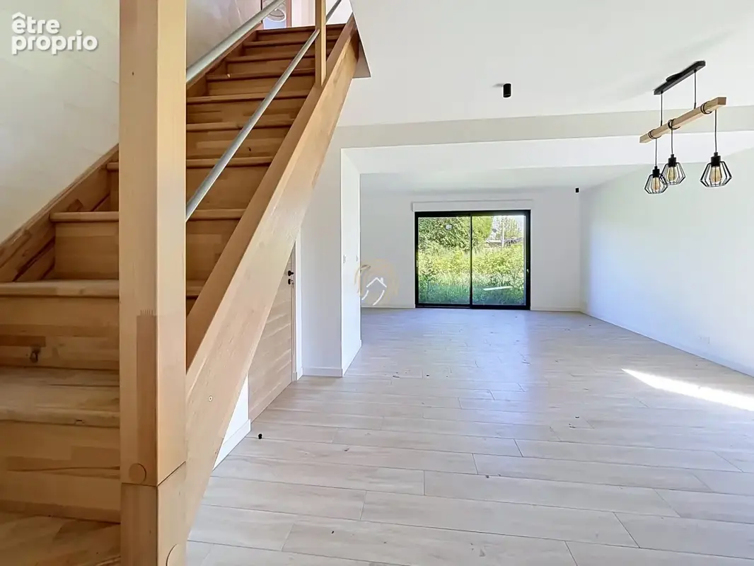 Maison 5 pièces 83 m² à vendre à Roost-Warendin (59286) - photo 5