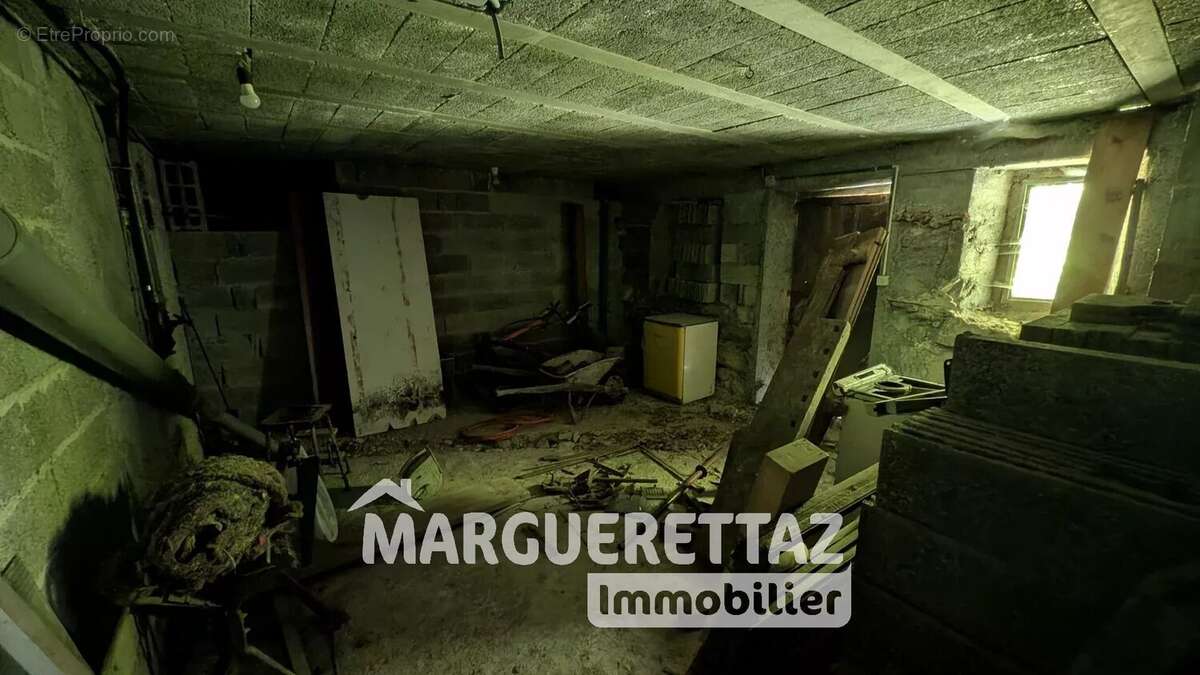 Maison à SAINT-JEAN-DE-THOLOME