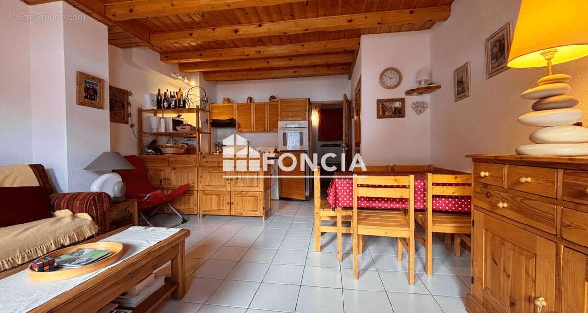 Appartement à LA SALLE-LES-ALPES