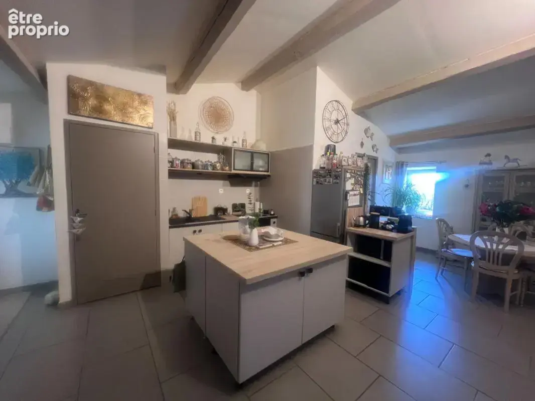 Maison de village avec deux logements et local aménageable - photo 3