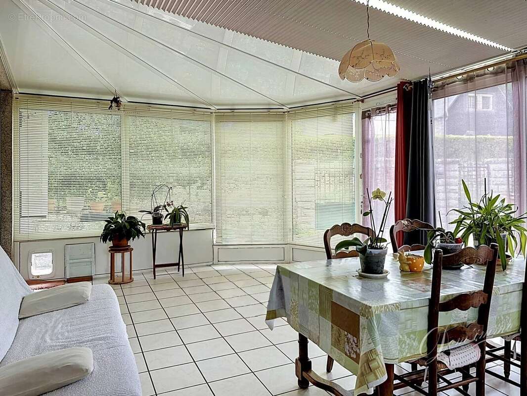 En exclusivité: Maison de campagne en pierres au cœur de la campagne bourguignonne - photo 9