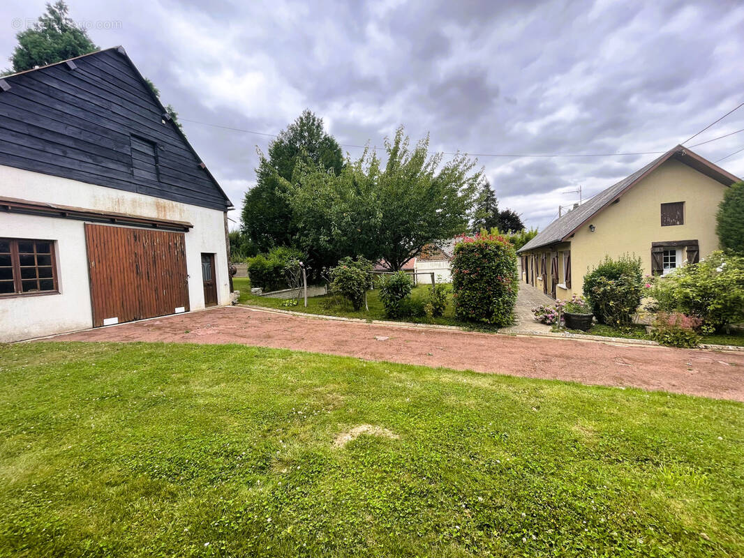 Maison à MARCHEVILLE