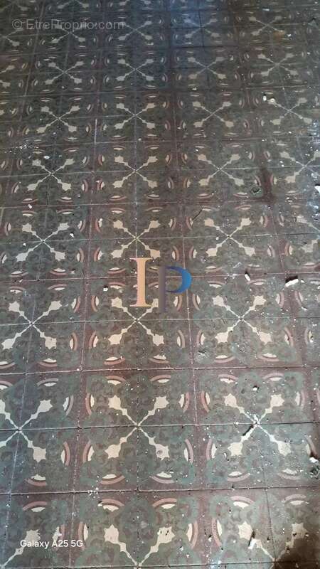 Maison à LA CLAYETTE