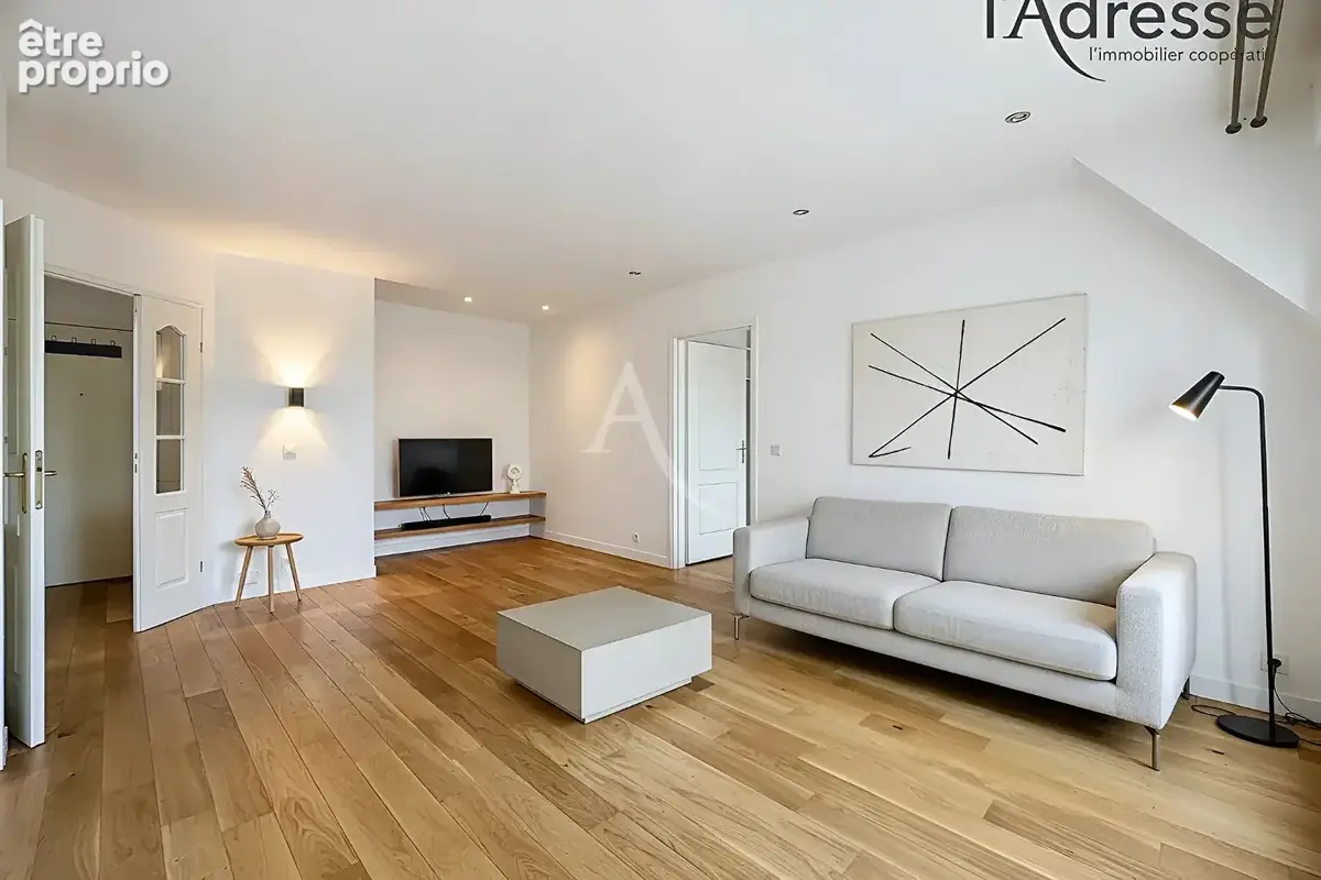 Suresnes Gambetta - Appartement Suresnes 2 pièces 46m² avec terrasse - Parking et Cave - photo 4