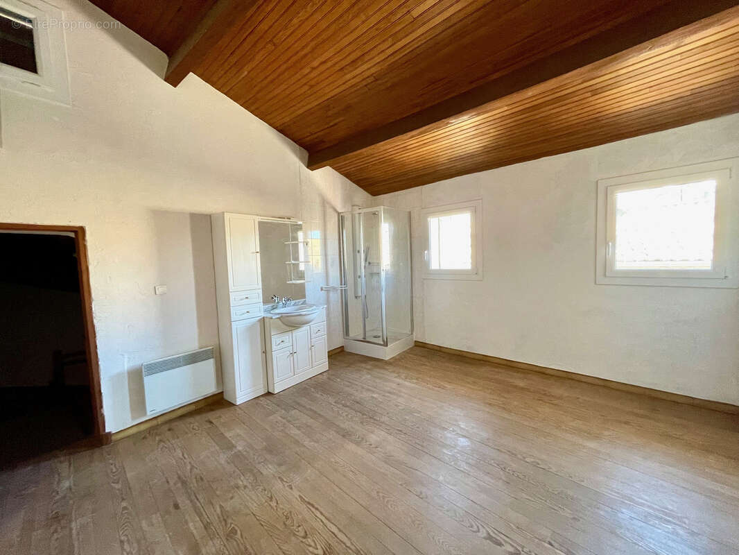 Maison à VAISON-LA-ROMAINE