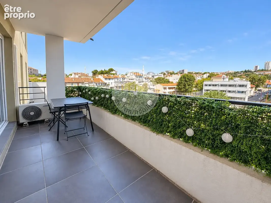 Appartement à MARSEILLE-15E