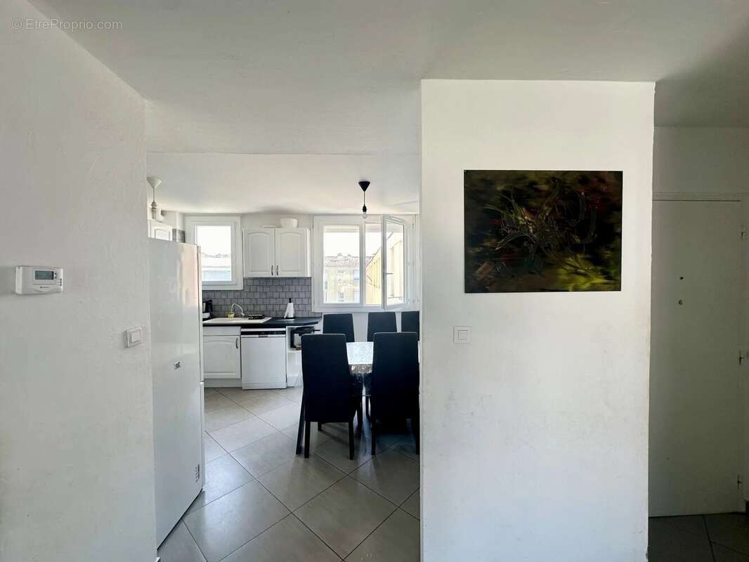 Appartement à CARROS