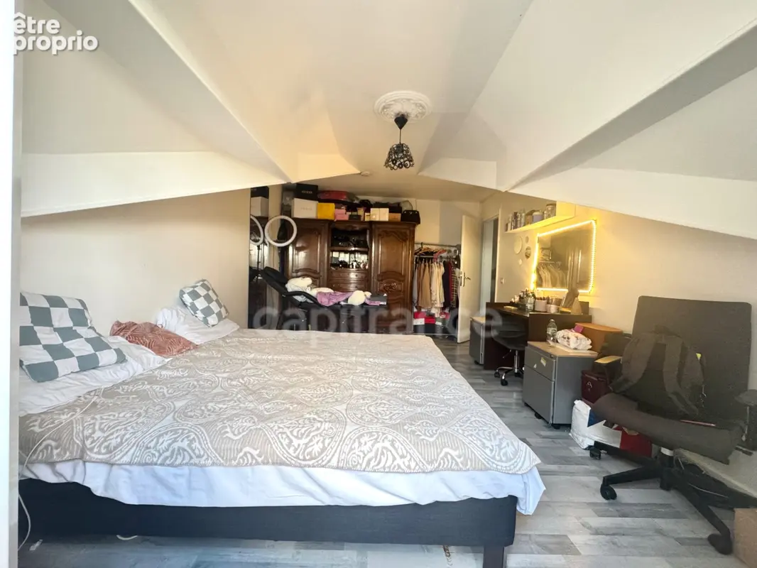 Grande VILLA de 12 pièces à vendre - 246 m² - Maison Familiale ou IMMEUBLE DE RAPPORT - 5 Appartements possible avec jardin et 4 - photo 17