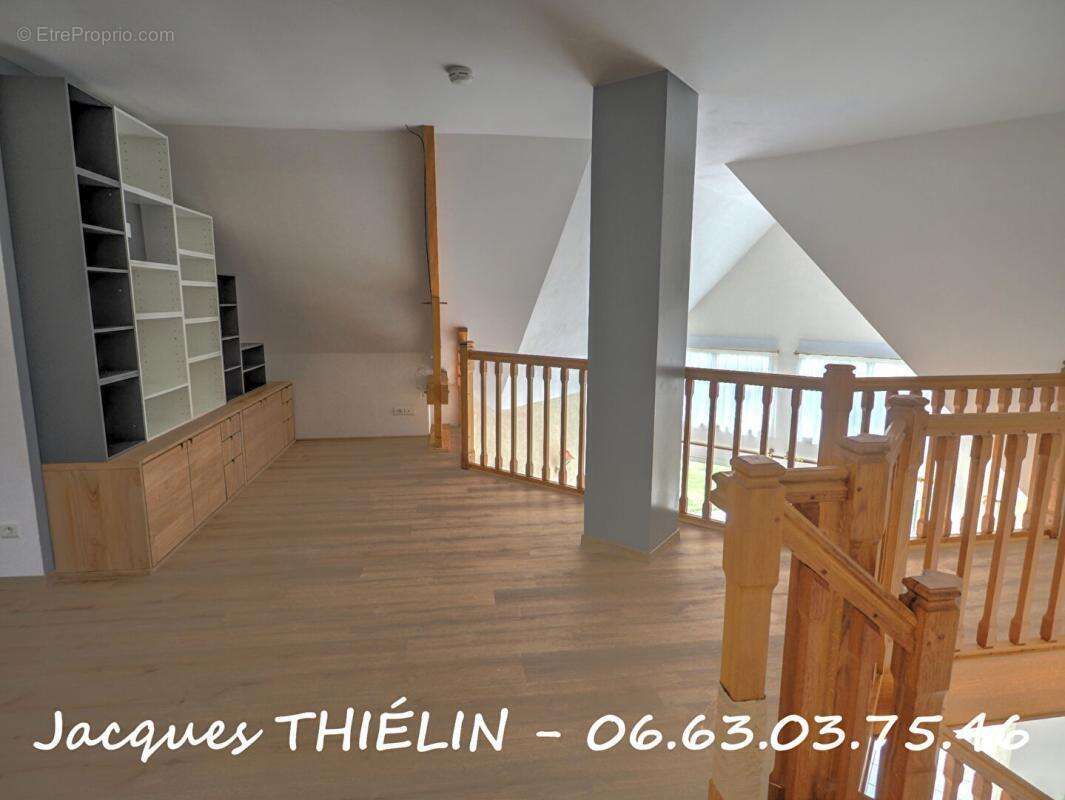 Maison à LONGUE-JUMELLES