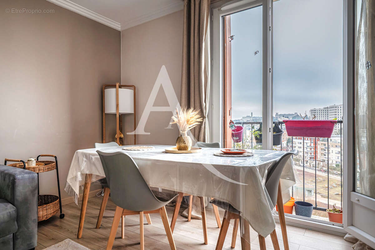 Appartement à CHATILLON