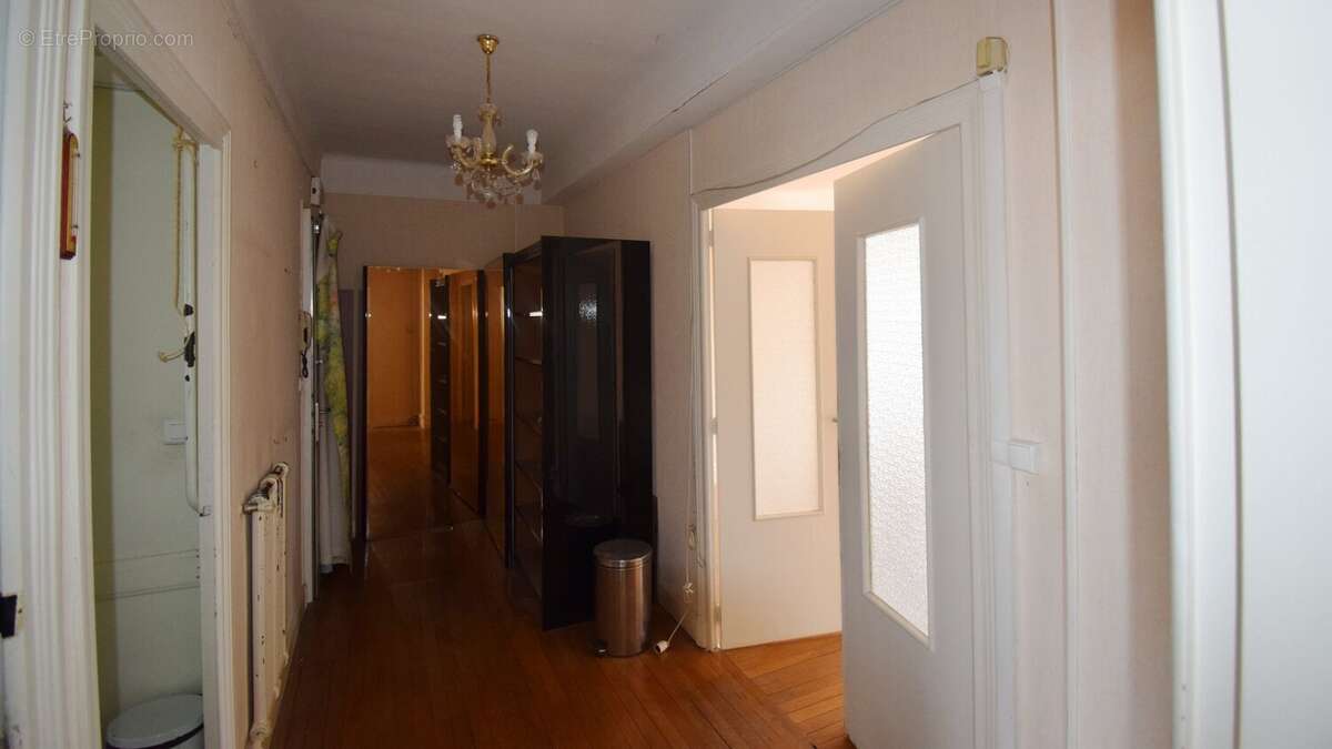 À vendre - grand marché - dernier étage - appartement t3 - photo 8