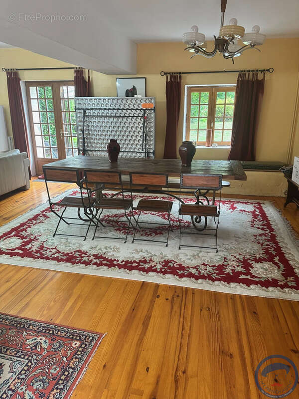 Maison en pierre de 189 M2 avec piscine, jacuzzi et sauna au prix de 388 500euros FAI. - photo 16