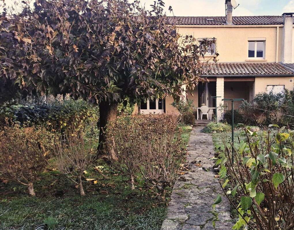 Photo 8 - Maison à AUSSILLON