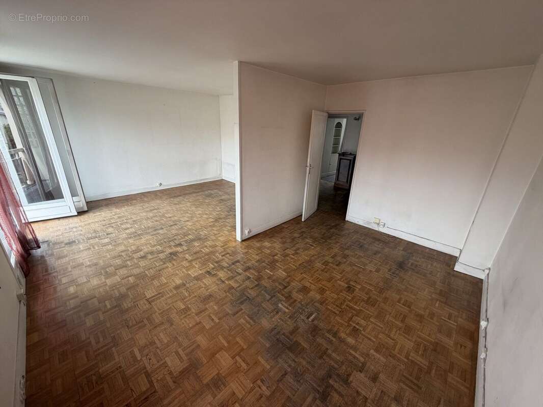 Appartement à PARIS-20E