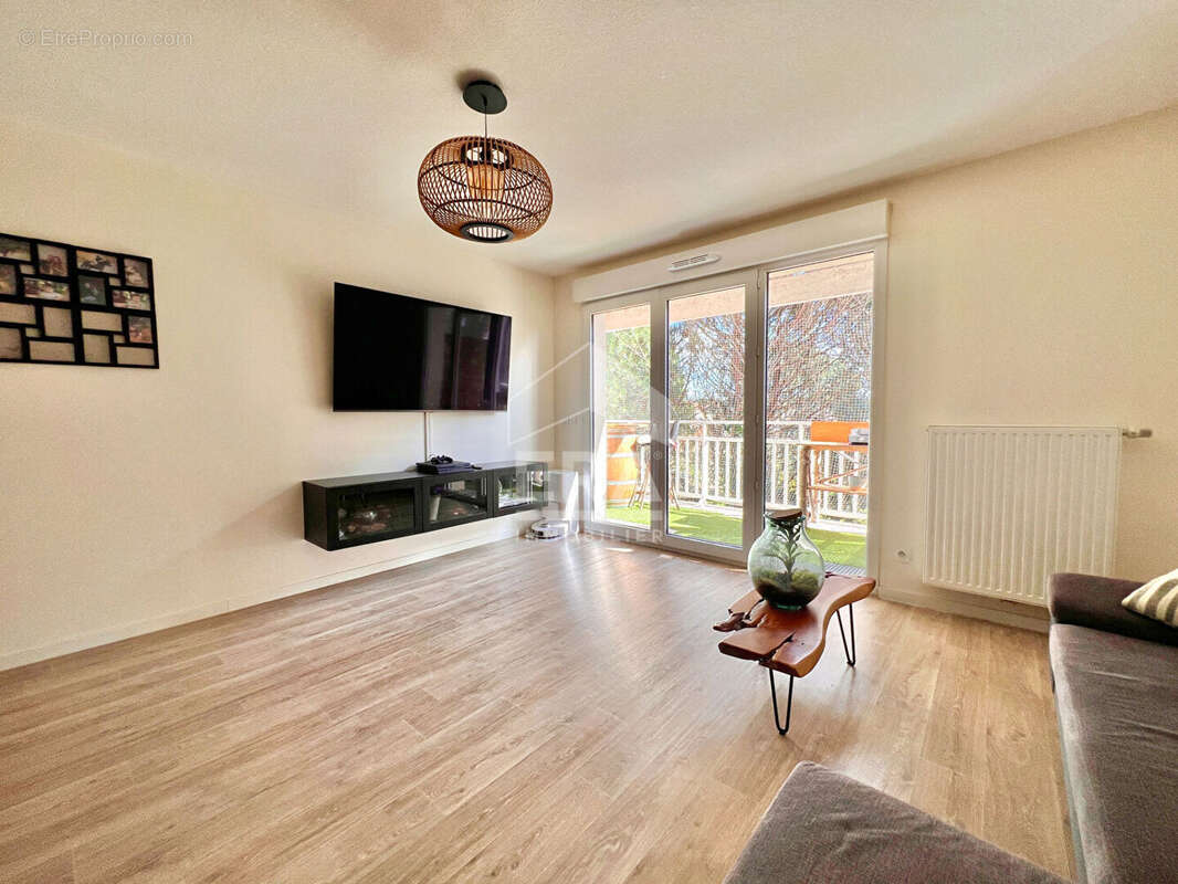 Appartement à BELIN-BELIET