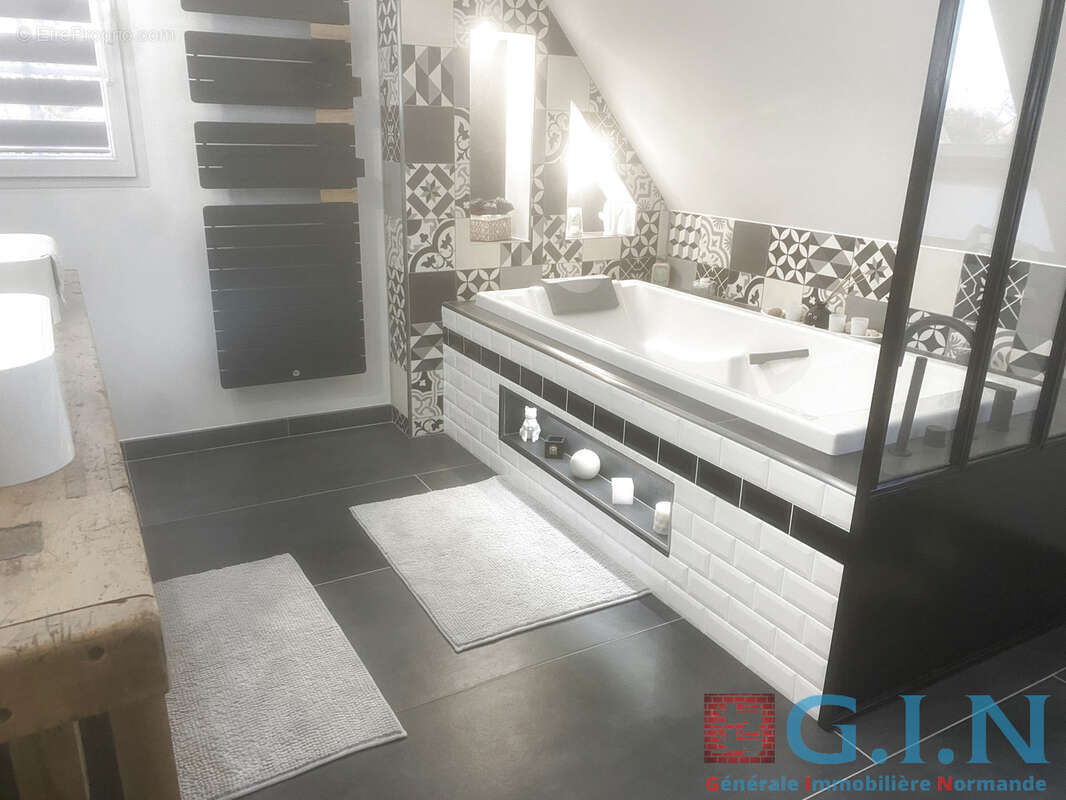 Maison à BOSNORMAND