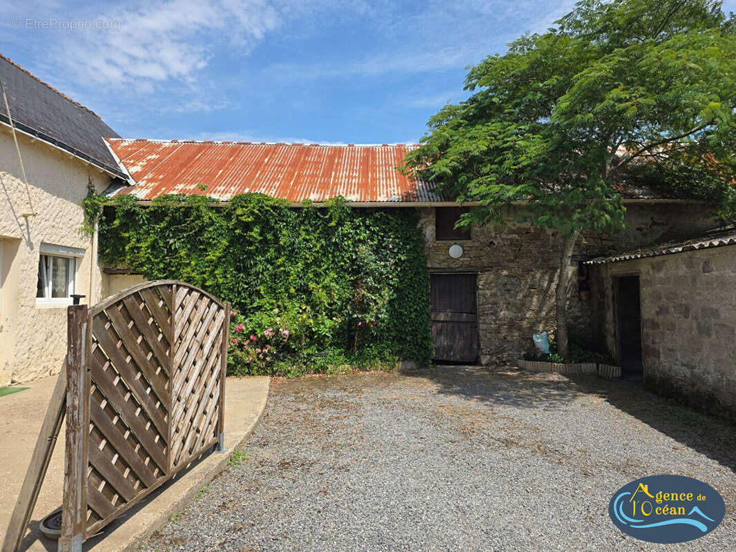 Maison à CAMOEL