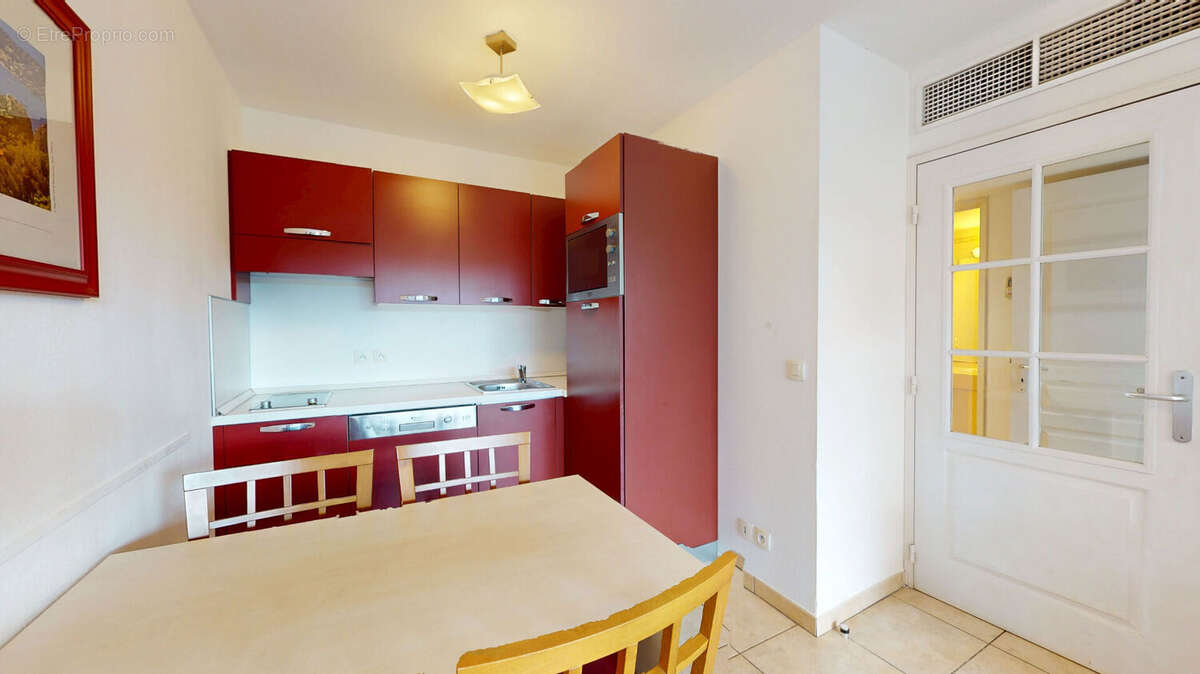 Appartement à VILLENEUVE-LOUBET