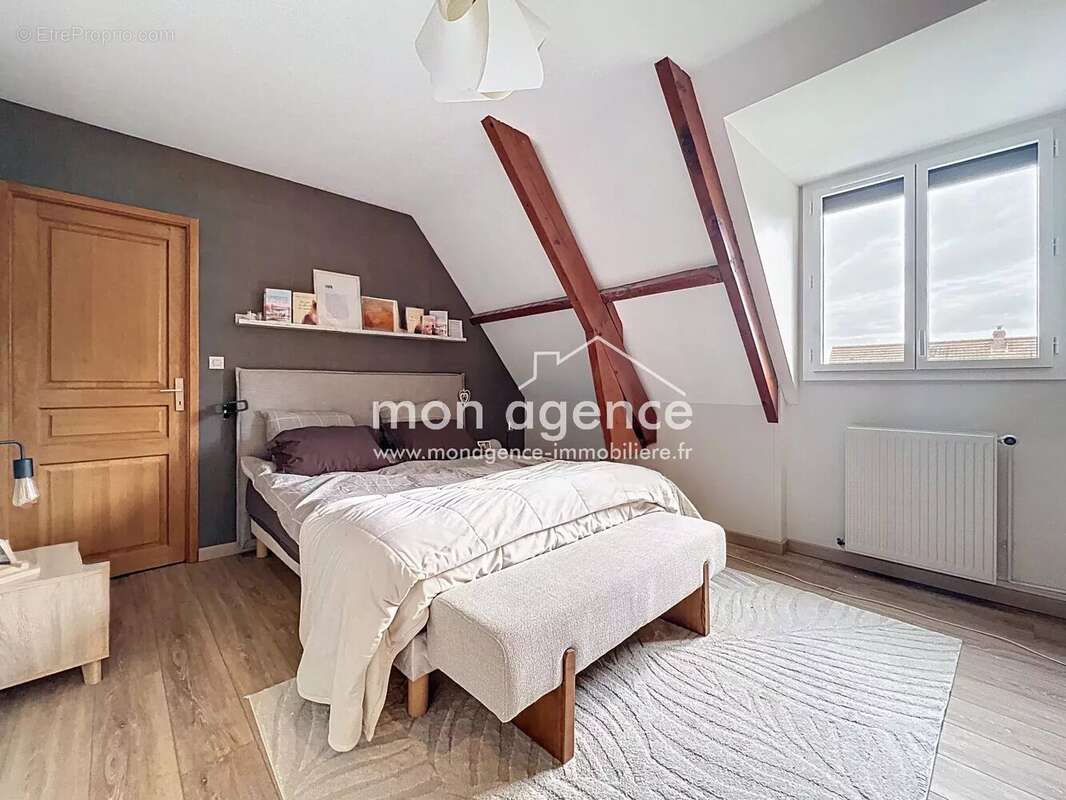 Maison à LE MESNIL-ESNARD