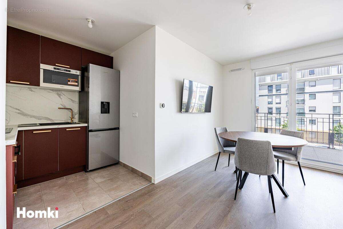 Appartement à SARTROUVILLE