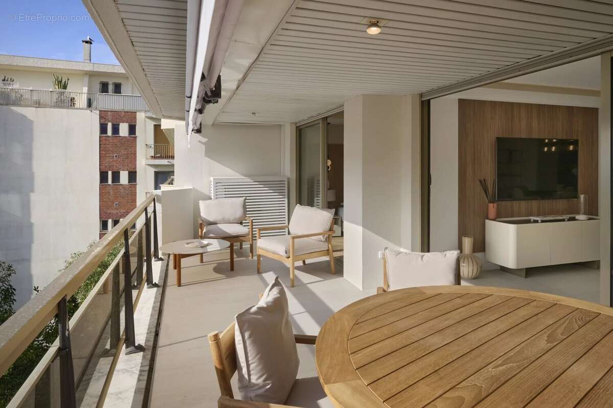 Appartement à CANNES