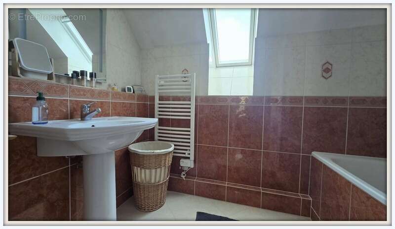 Maison à COURDIMANCHE