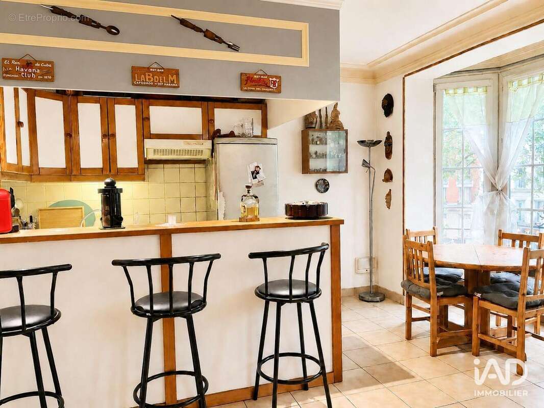 Photo 2 - Appartement à PARIS-18E
