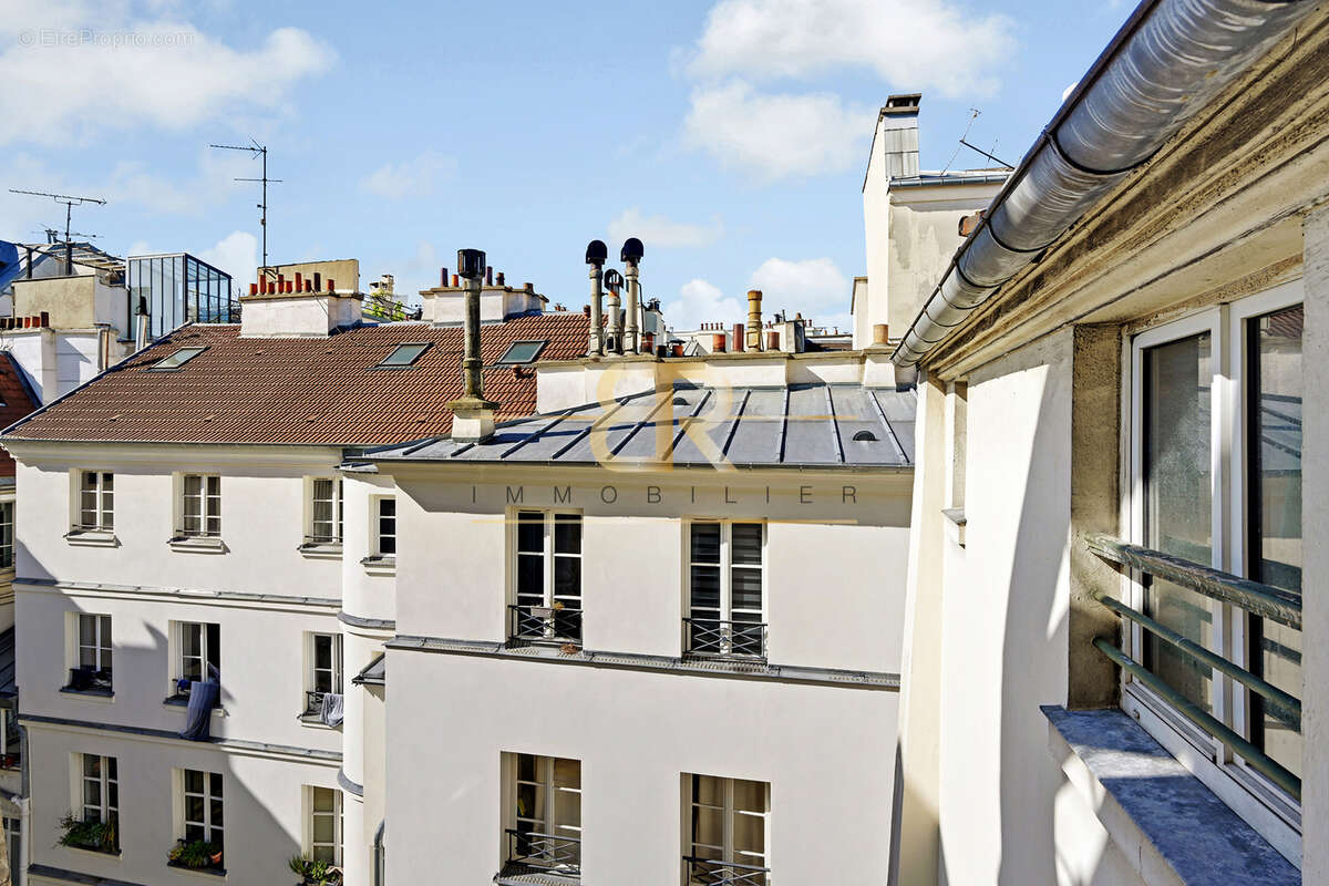Appartement à PARIS-1E