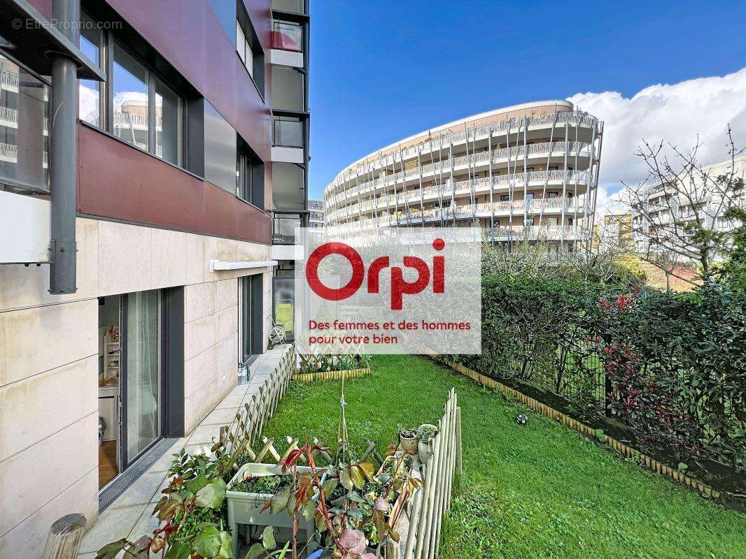 Appartement à ISSY-LES-MOULINEAUX