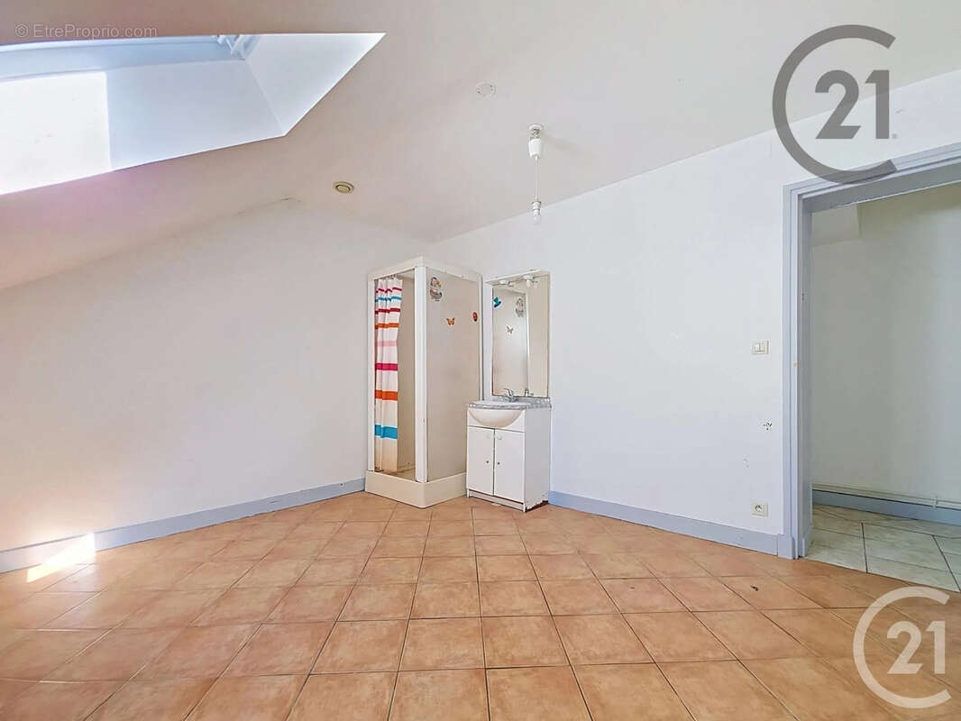 Maison 210 m² à Troyes  - photo 9