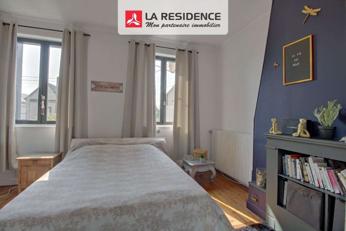 Maison à SAINT-ETIENNE-DU-ROUVRAY