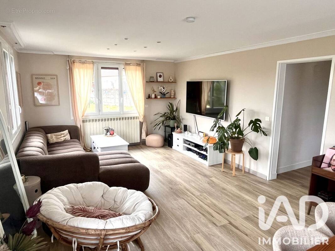 Photo 1 - Maison à REMY